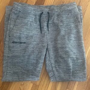 Men’s Bauer grey sweatpants.